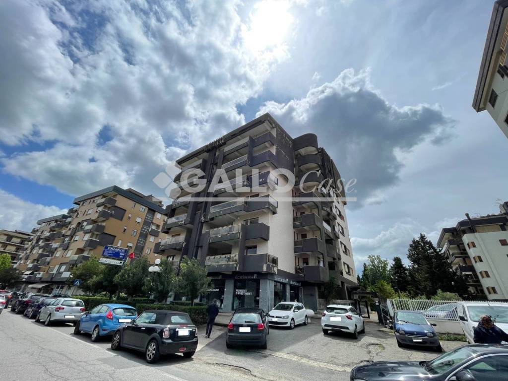 Appartamento in vendita a Rende via Camillo Benso Di Cavour, 33