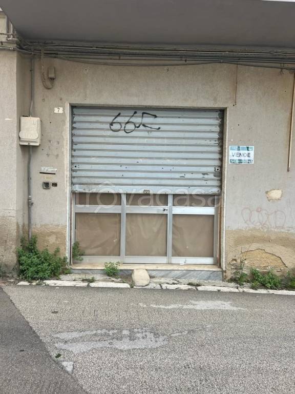 Magazzino in vendita ad Agrigento via Picone