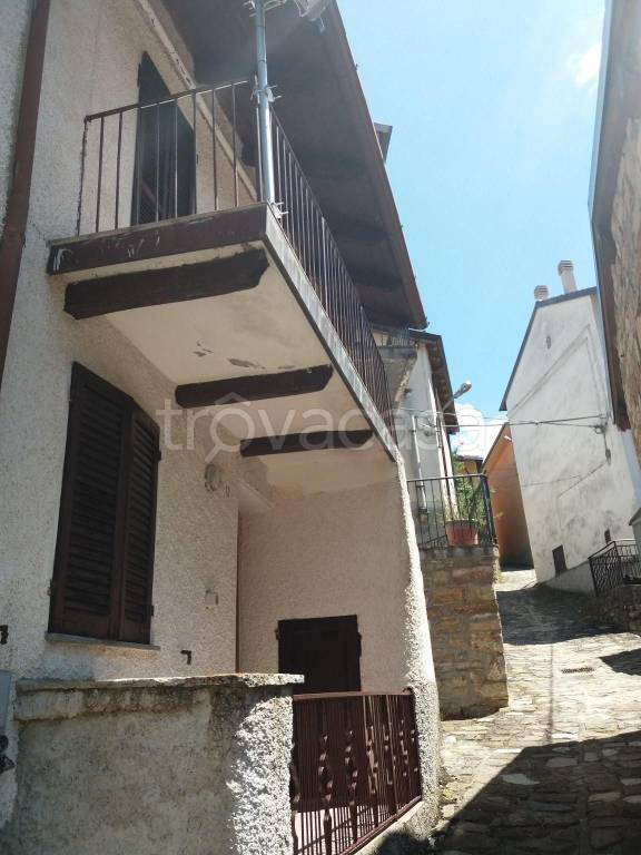 Casa Indipendente in in vendita da privato a Brallo di Pregola frazione Cencerate, Snc