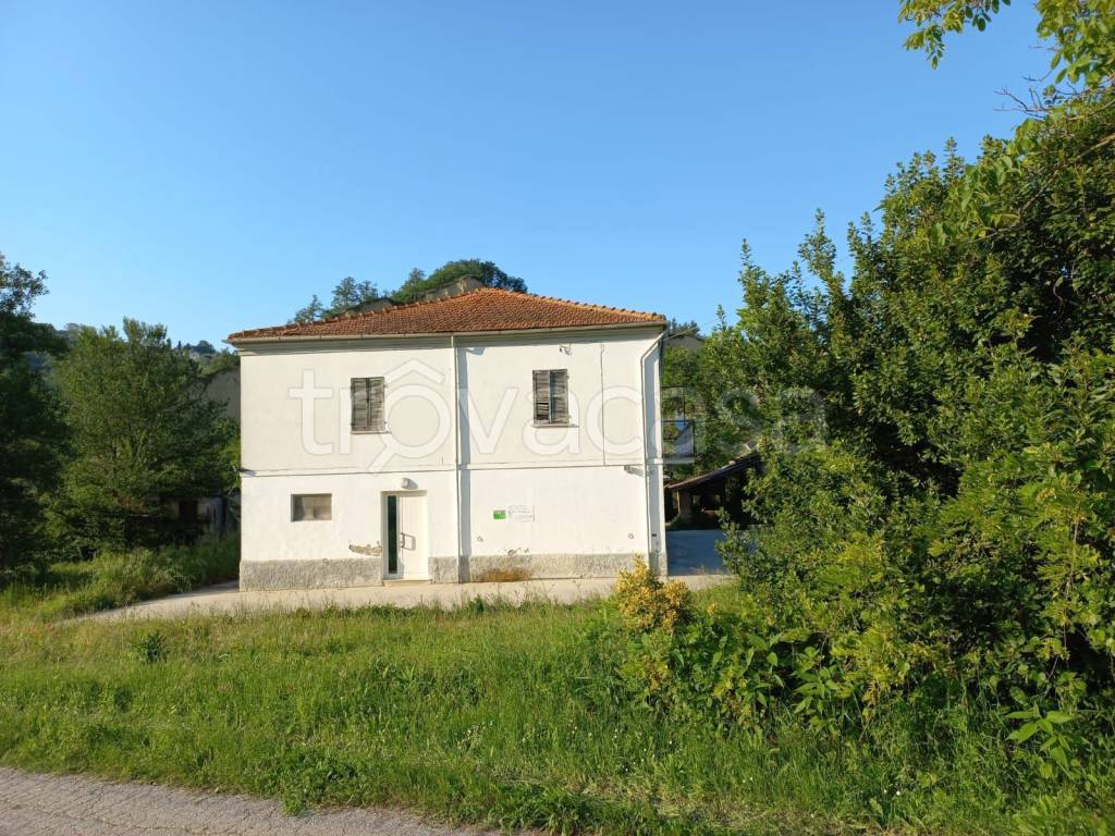 Casa Indipendente in in vendita da privato a Bucchianico contrada Chiaramilla, 73