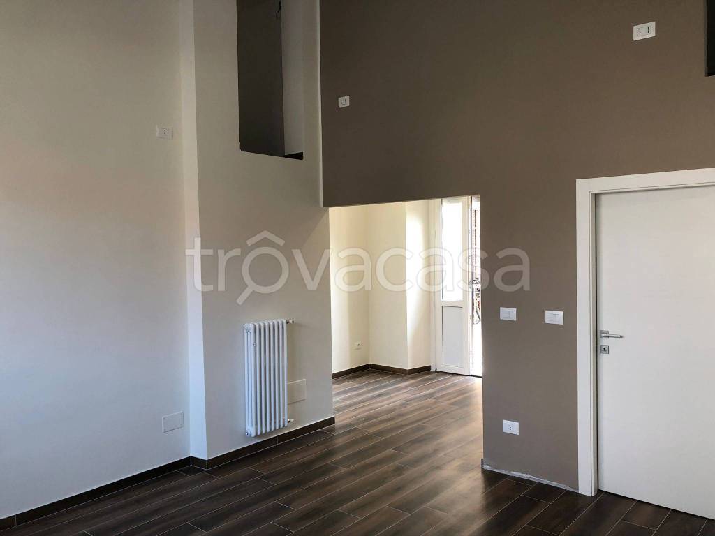 Appartamento in vendita a Torino via Sapri, 17