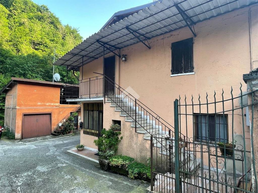 Casa Indipendente in vendita a Gussago via Carrebbio, 48