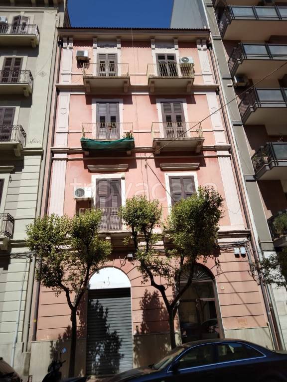 Intero Stabile in in vendita da privato a Taranto via Giuseppe Pisanelli, 28