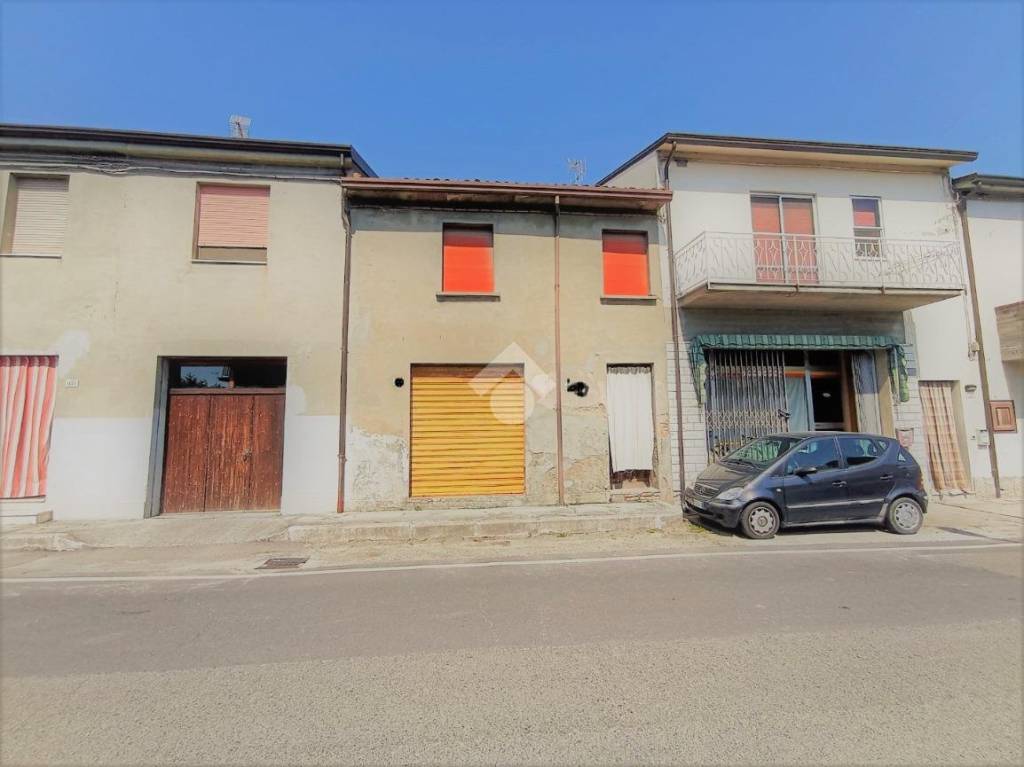 Casa Indipendente in vendita a Cesena via Capannaguzzo, 75