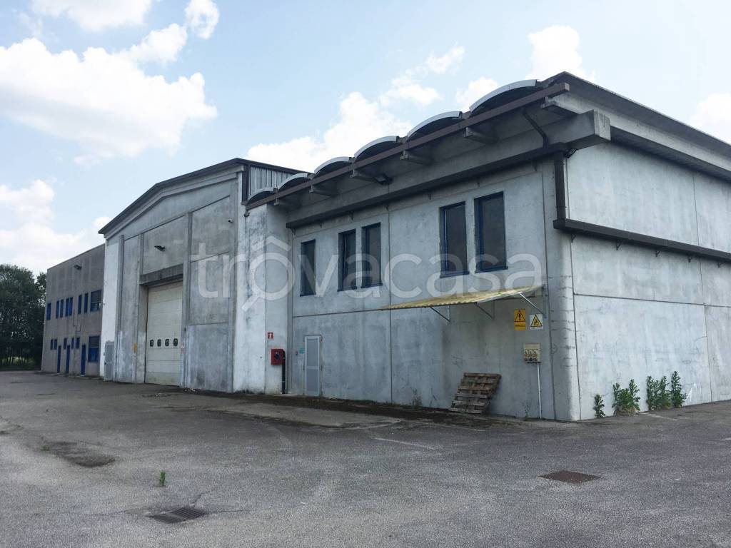 Capannone Industriale in vendita a Goito strada Bardelletta, 96B