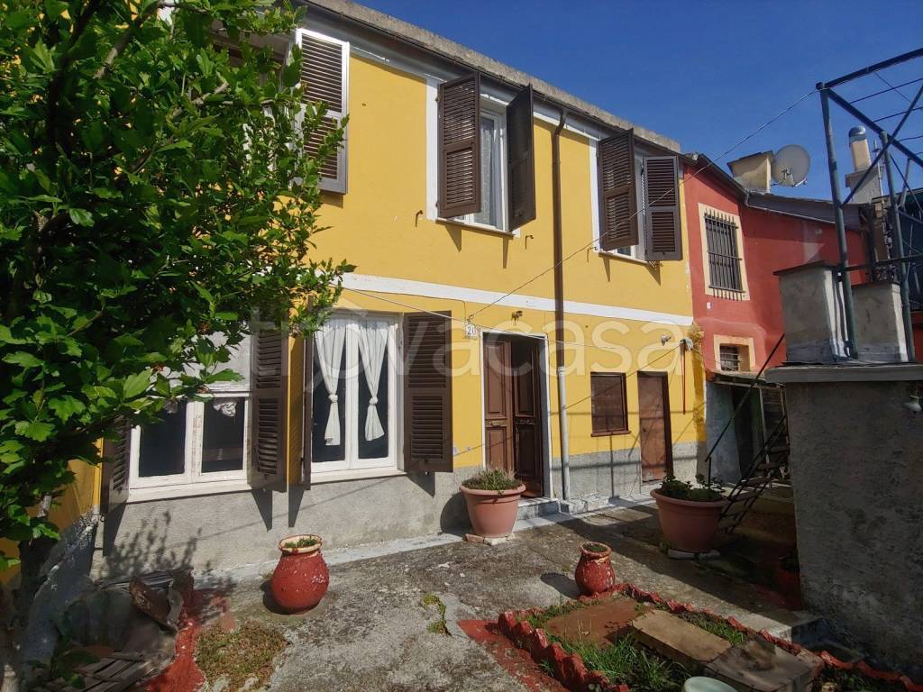Casa Indipendente in vendita a Genova salita Staiato, 20C