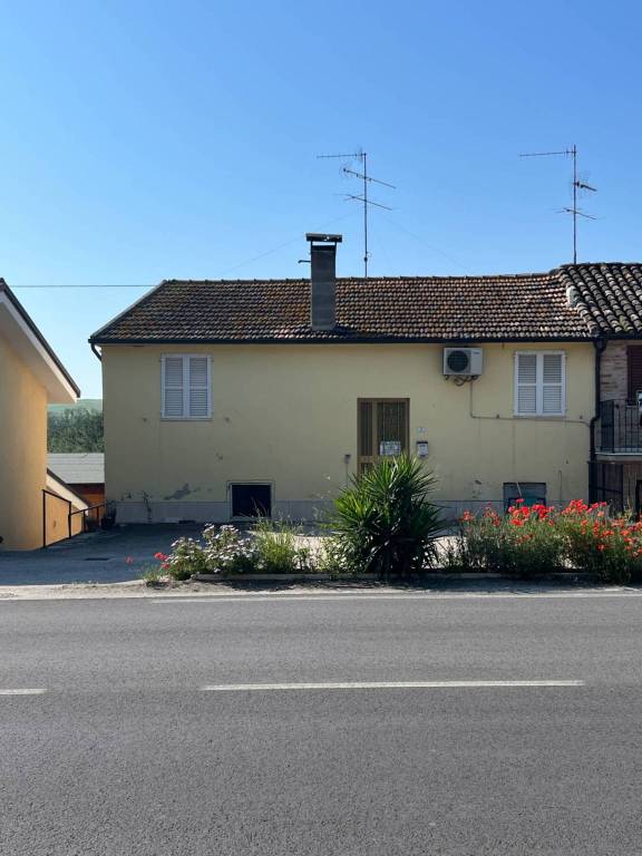 Casa Indipendente in vendita a Rapagnano località archetti