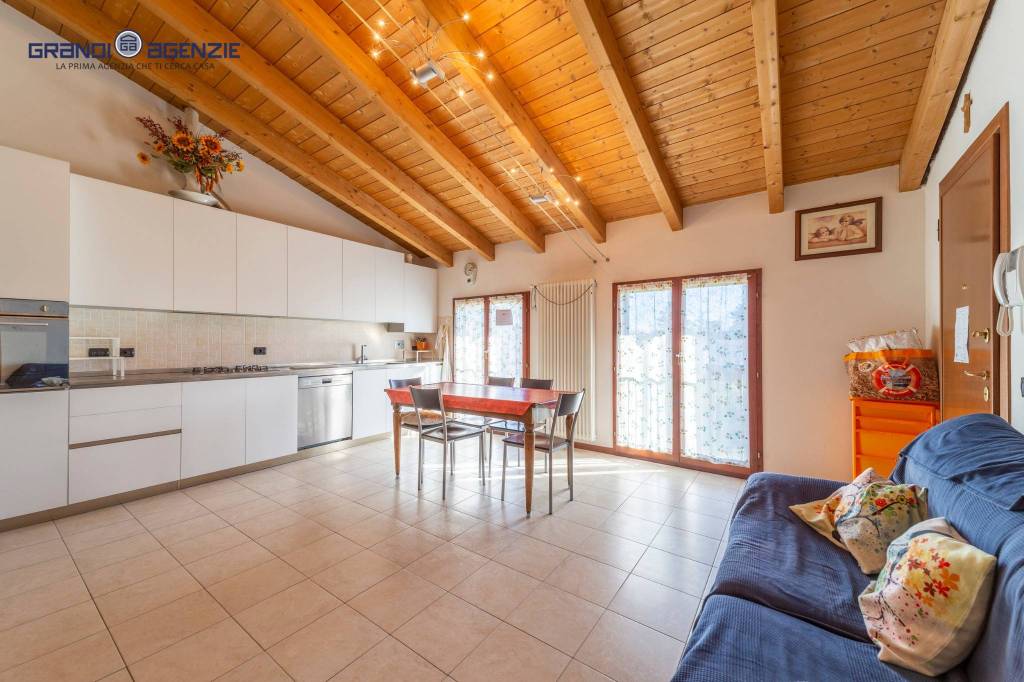 Appartamento in vendita a Montecchio Emilia strada Sant'Ilario