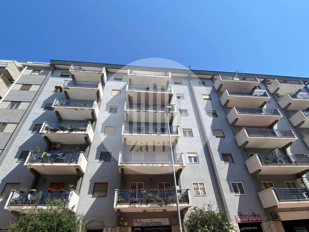 Appartamento in vendita a Bari via Guido Dorso, 10