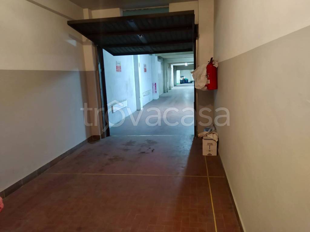 Garage in vendita a Campobasso via Insorti d'Ungheria, 102