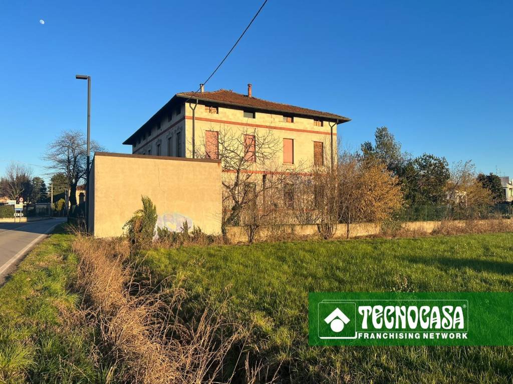 Villa in vendita a Calvenzano via Vailate, 2