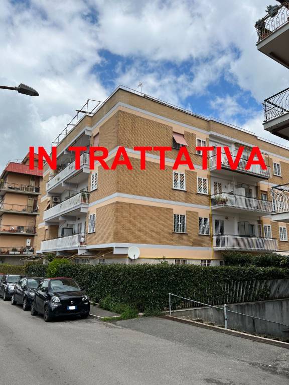 Appartamento in vendita ad Albano Laziale via Legione Partica, 21