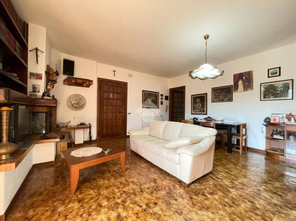 Appartamento in vendita a Spotorno via Alla Rocca, 18