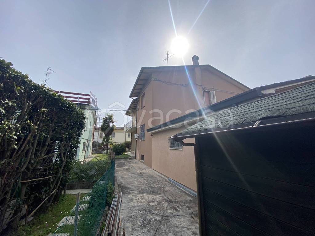 immagine annuncio 2 di 11