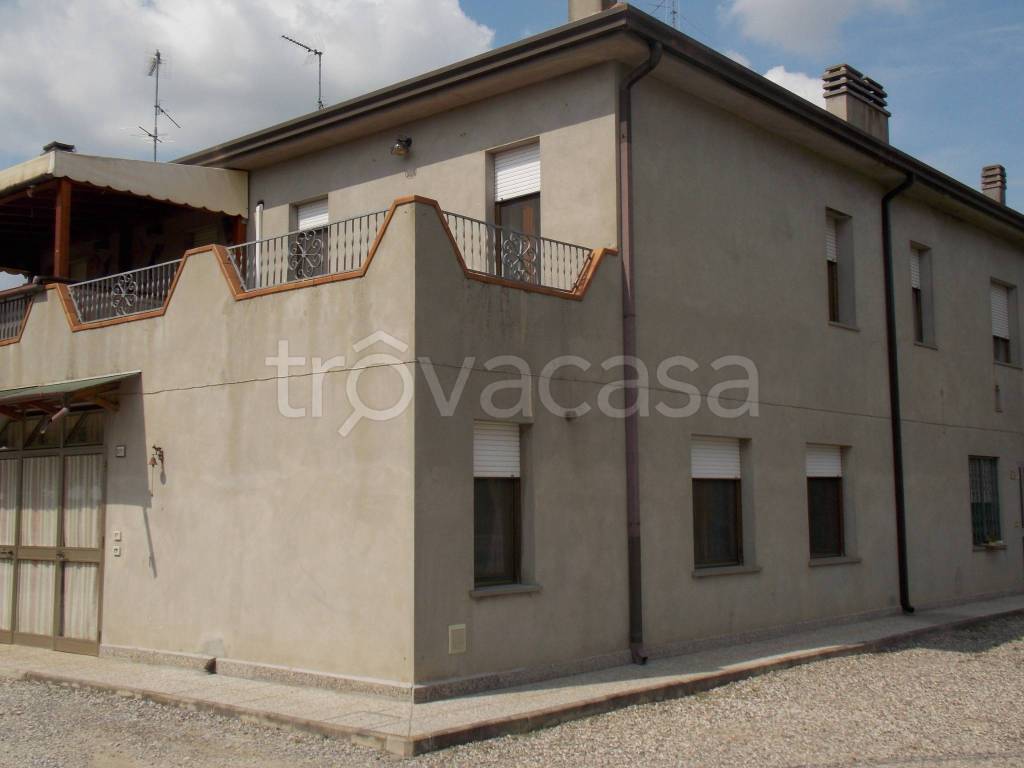 Casa Indipendente in vendita ad Argenta via Provinciale Consandolo, 105/1
