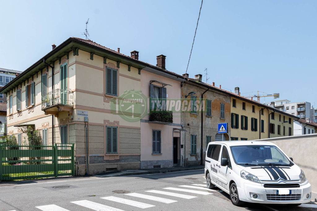 Casa Indipendente in vendita a Vimercate via Giovanni e Marianna Riva, 3