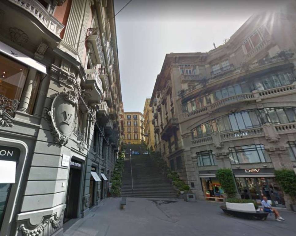 Appartamento in vendita a Napoli via rampe brancaccio