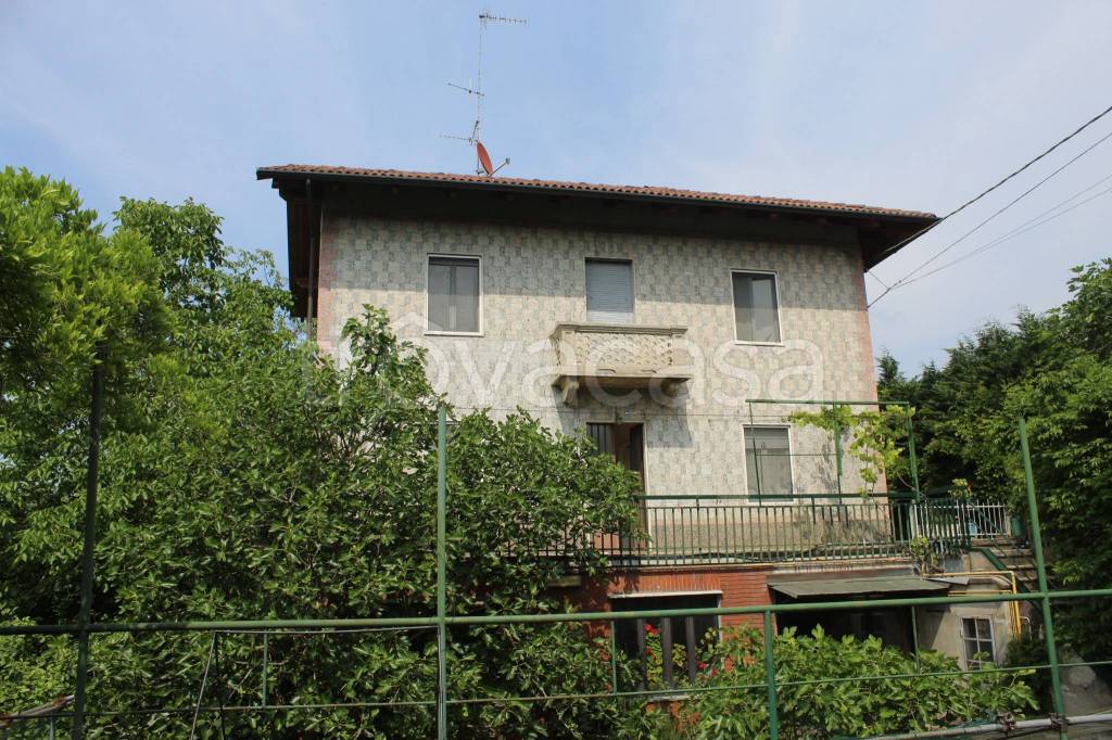 Villa Bifamiliare in vendita a Castiglione Torinese via Torino, 127