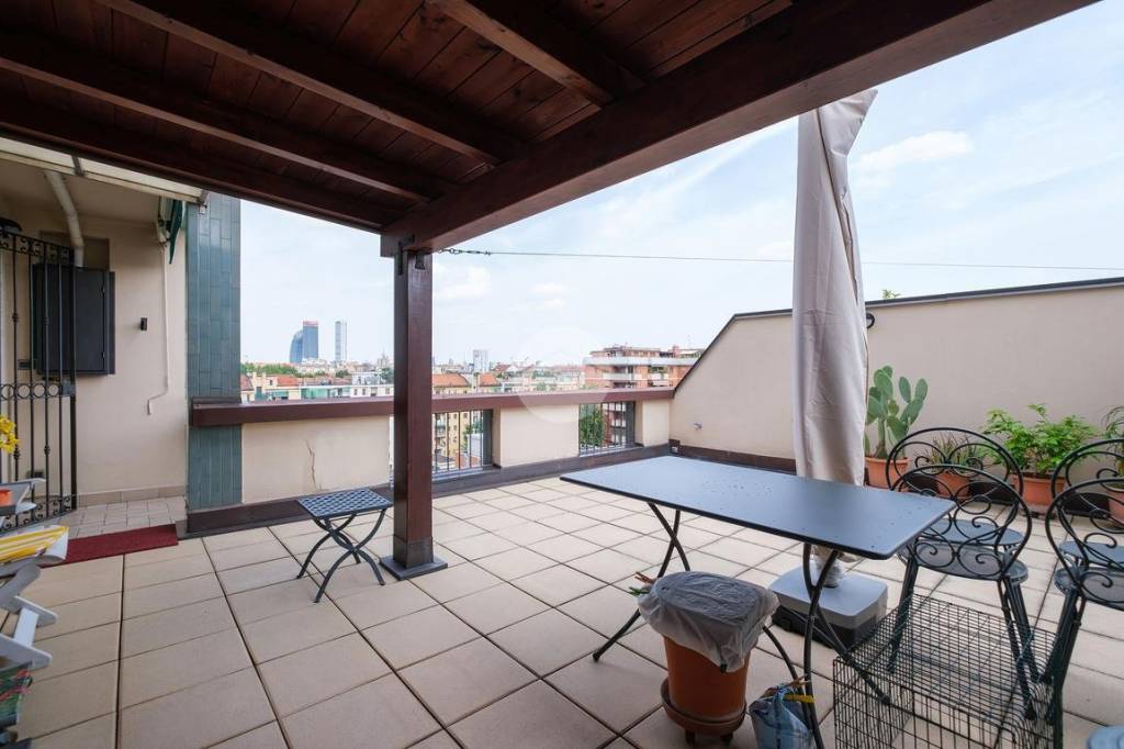 Appartamento in vendita a Milano via Mario Morgantini, 19