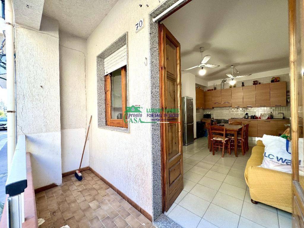 Appartamento in vendita a Scicli via Cagliari