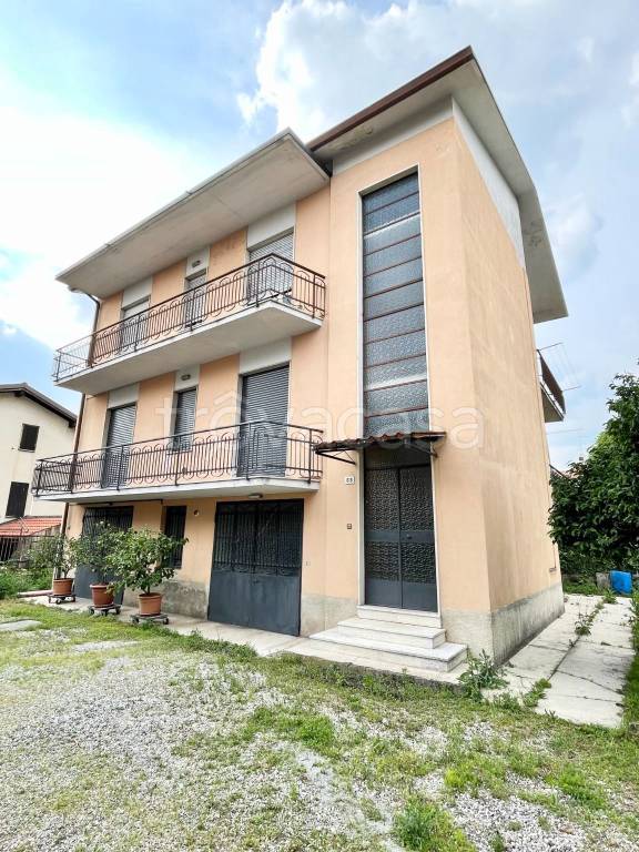 Villa in vendita a Turate via Luigi Cadorna, 69