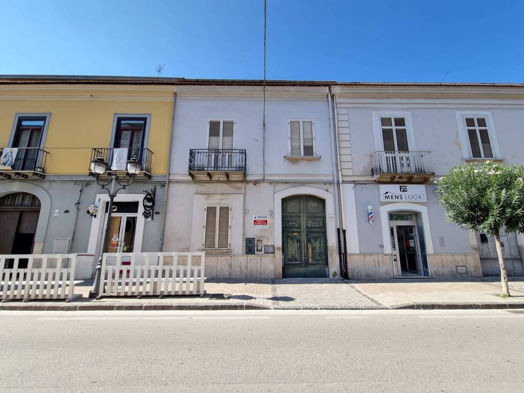 Casa Indipendente in vendita ad Airola corso Caudino, 30