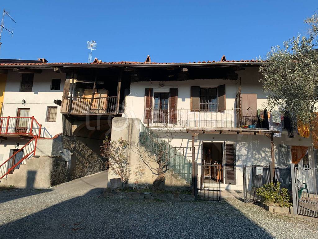 Casa Indipendente in vendita a Cascinette d'Ivrea via Burolo
