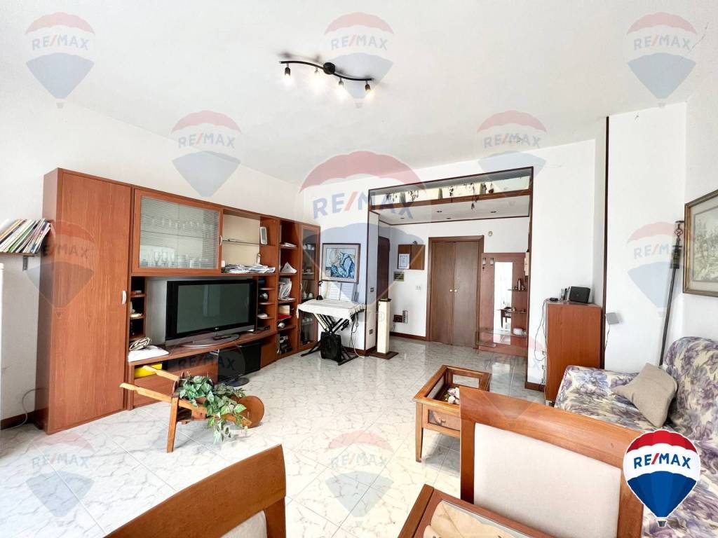 Appartamento in vendita a Binasco via guglielmo marconi, 29