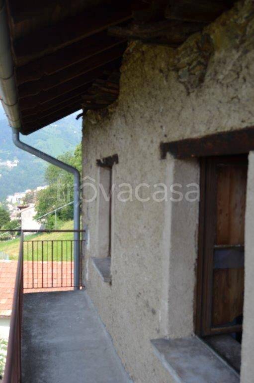 Rustico in in vendita da privato a San Nazzaro Val Cavargna contrada di Corisc
