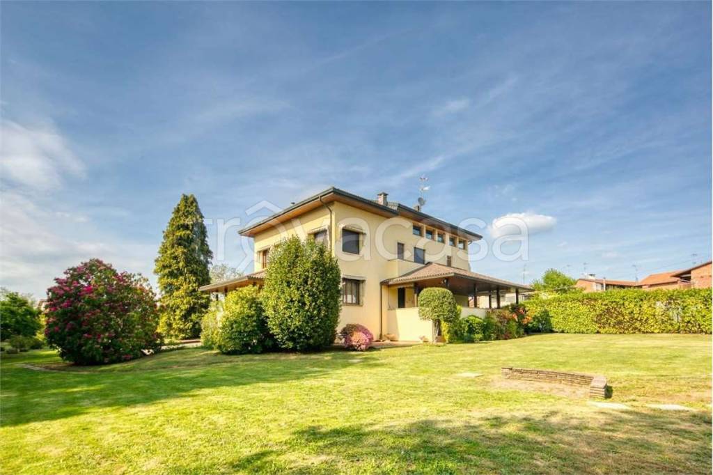 Villa in vendita a Gargallo via pier luigi baroli