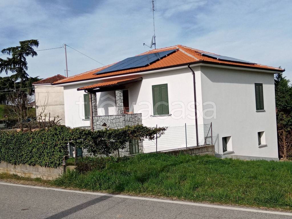 Villa in in vendita da privato a Vigliano d'Asti via Duca d'Aosta, 8