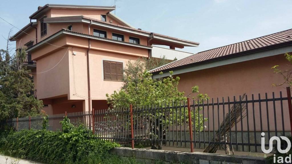 Villa in vendita a Castrovillari via Contrada Galluccio, 21