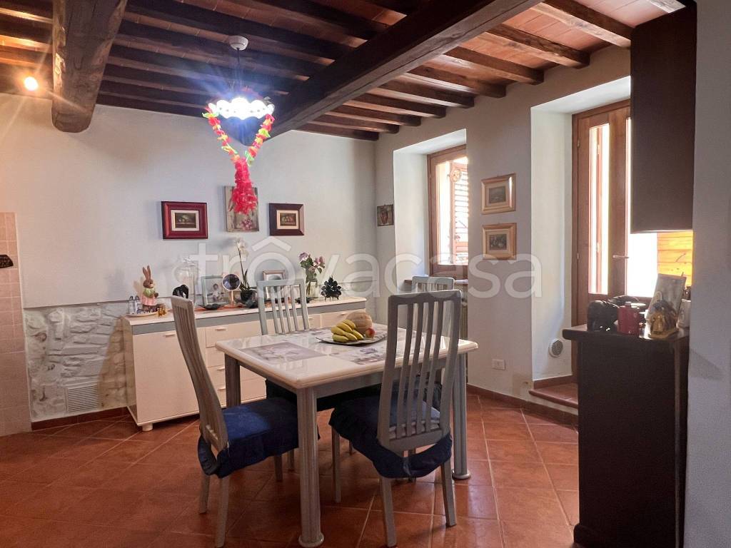 Casa Indipendente in vendita a Civitella in Val di Chiana via del Circolo