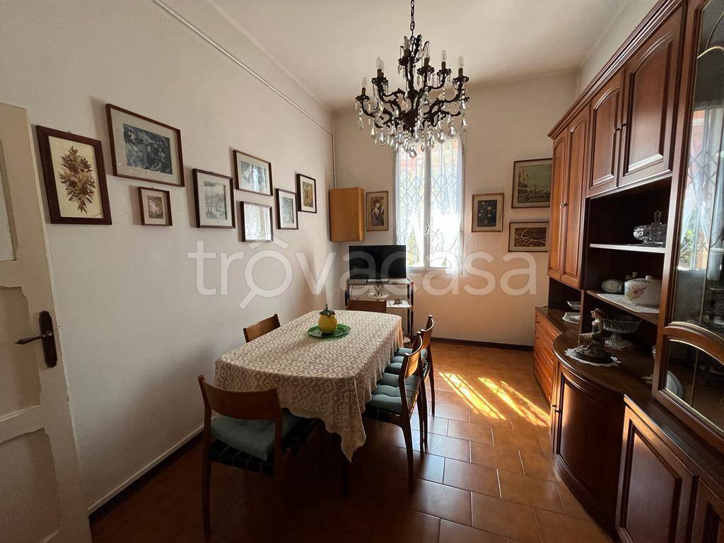 Appartamento in vendita a Bologna vicolo Bianco, 11