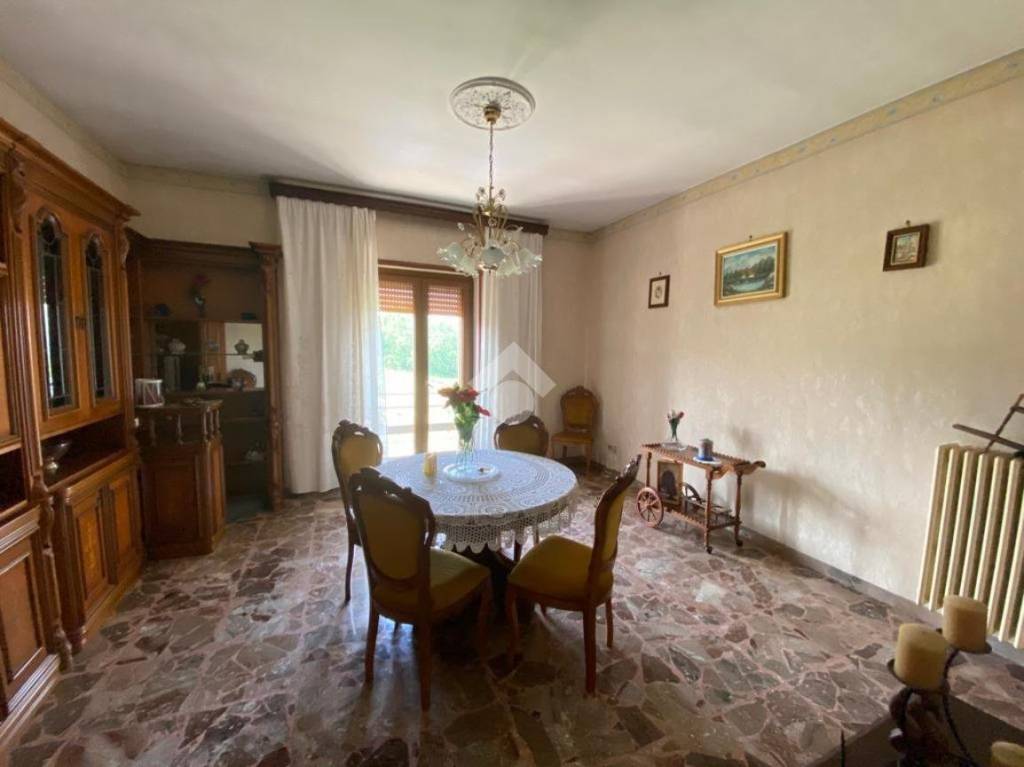 Appartamento in vendita a Montefiascone via Cassia