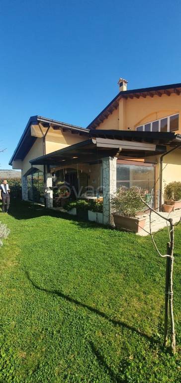 Villa a Schiera in vendita a Rocca di Papa via dei Ciclamini, 14