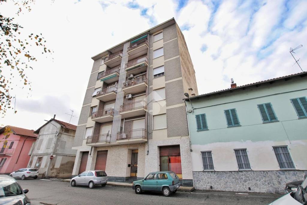 Appartamento in vendita a Livorno Ferraris via Dante Alighieri, 42
