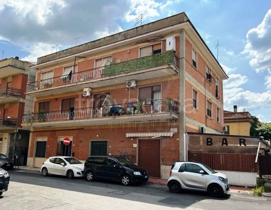 Appartamento in vendita a Guidonia Montecelio via Lombardia, 25