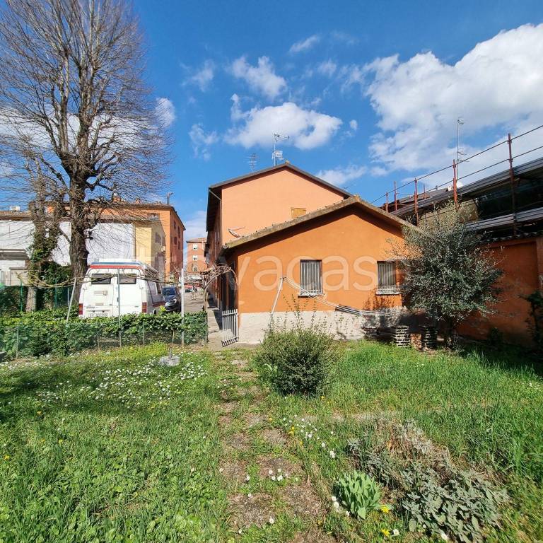 Casa Indipendente in in vendita da privato a Zola Predosa vicolo Luciano Manara, 7