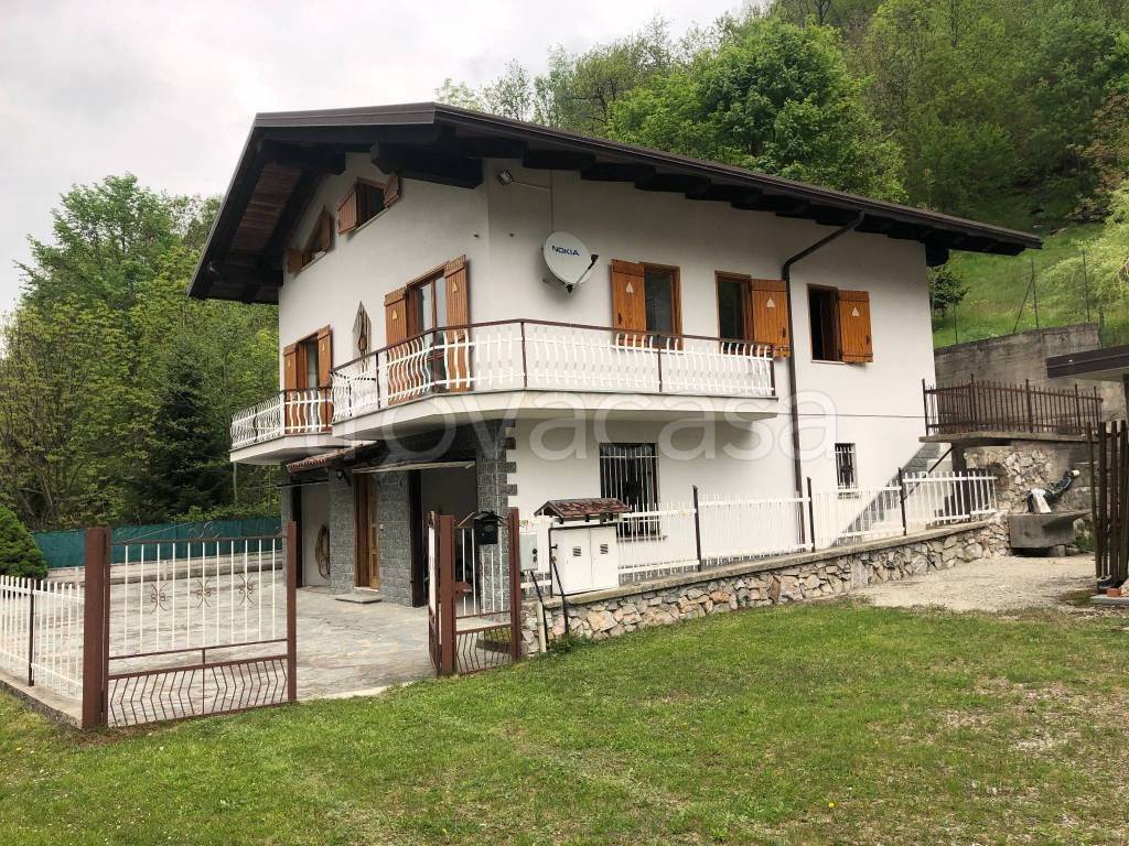 Villa in in vendita da privato a Chiusa di Pesio frazione Vigna, 260
