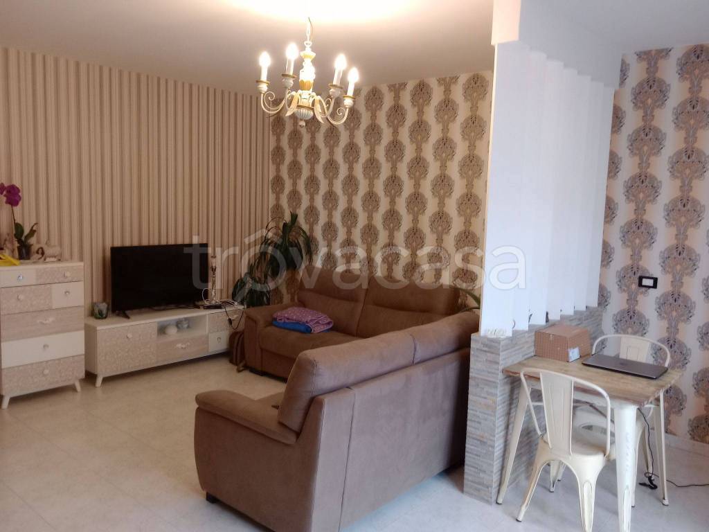 Appartamento in in vendita da privato a Città Sant'Angelo via della Sorgente, 47