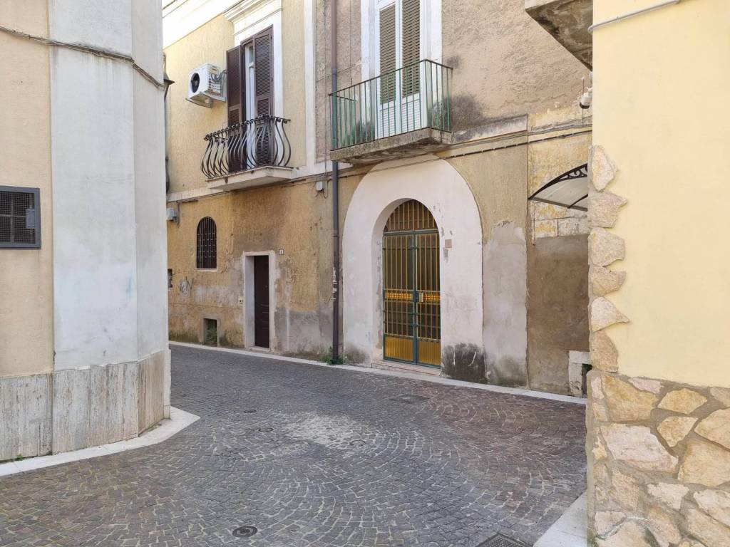 Appartamento in vendita a Foggia via Arpi