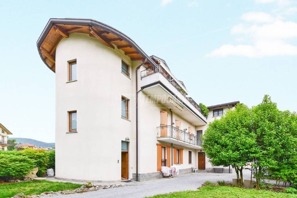 Appartamento in vendita a Lipomo via Luigi Cadorna 536