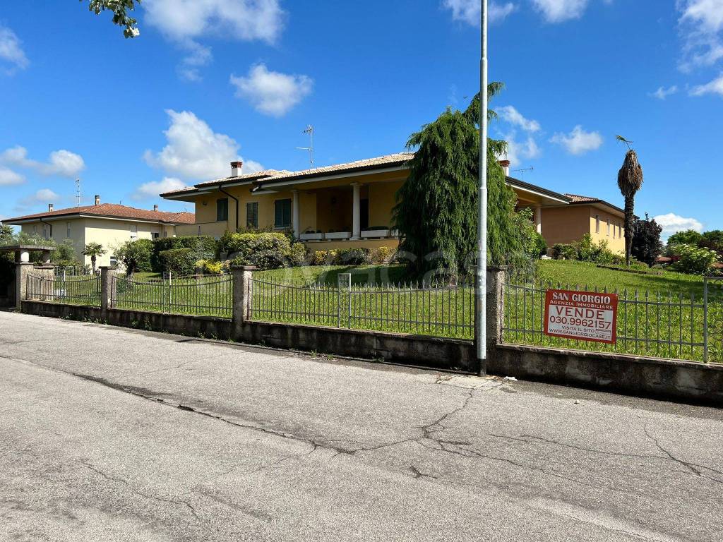 Villa in vendita a Carpenedolo via Donatori di Sangue