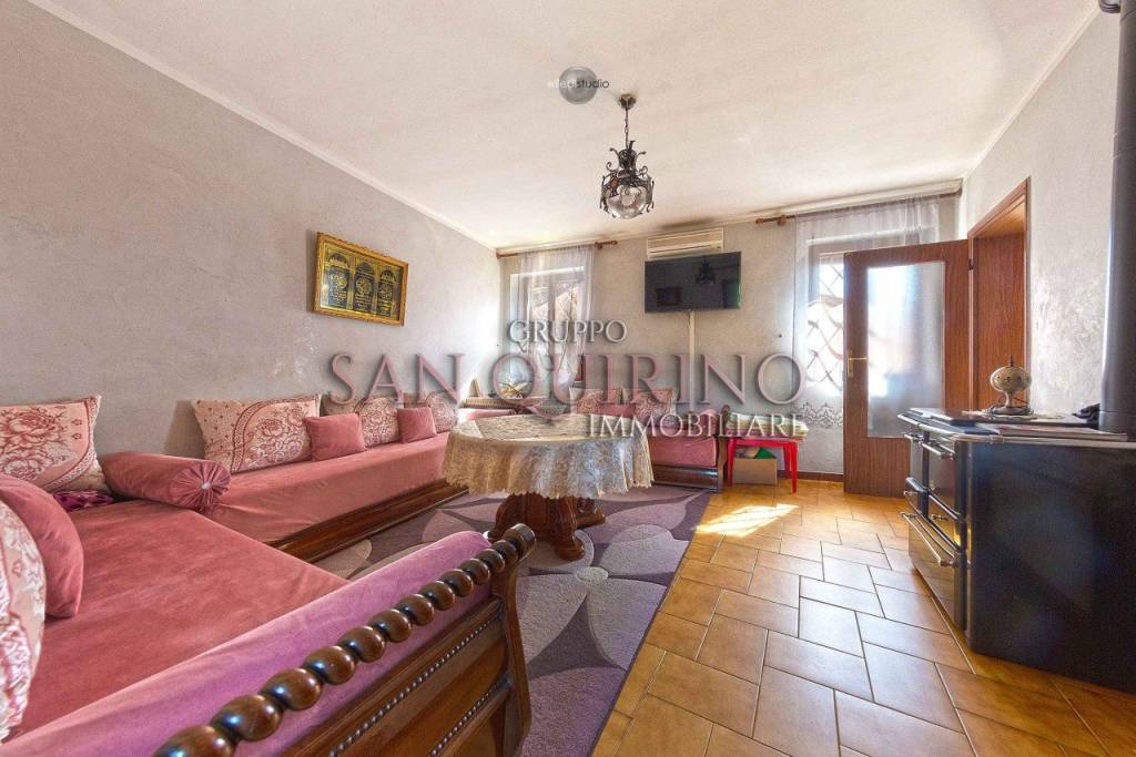 Villa a Schiera in vendita a Viadana via Viazzone, 40