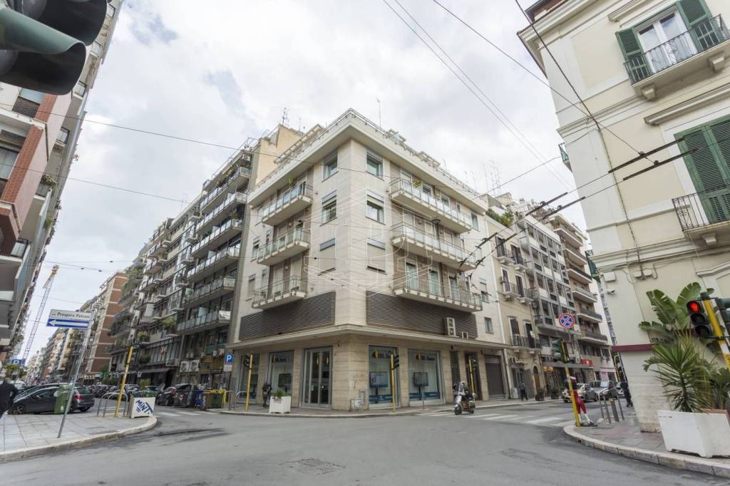 Appartamento in vendita a Bari via Prospero Petroni, 21