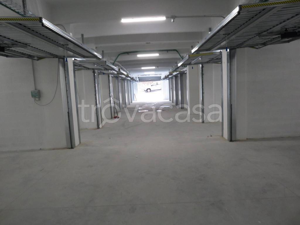 Garage in vendita a Genova via Montevideo, 63r