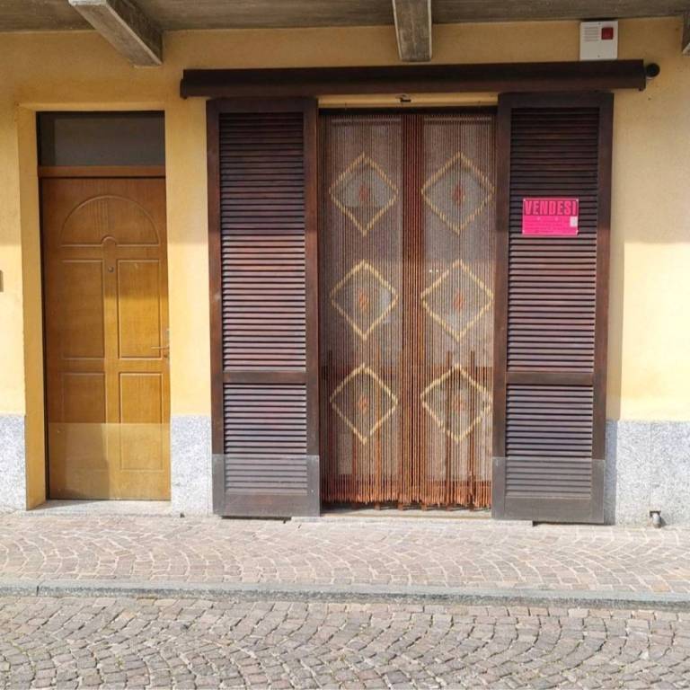 Appartamento in vendita a Lomazzo via Vittorio Veneto