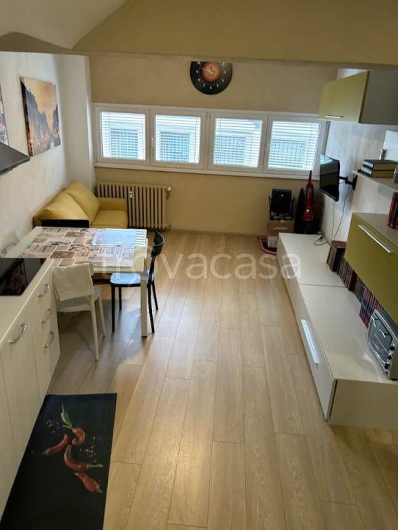 immagine annuncio 2 di 12