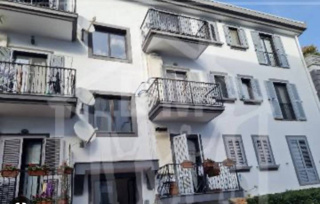 Appartamento in vendita a Pozzuoli via Provinciale Pianura, 1